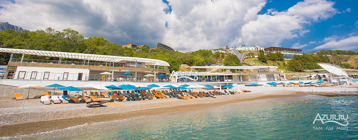 Пляж отеля Мрия в Крыму