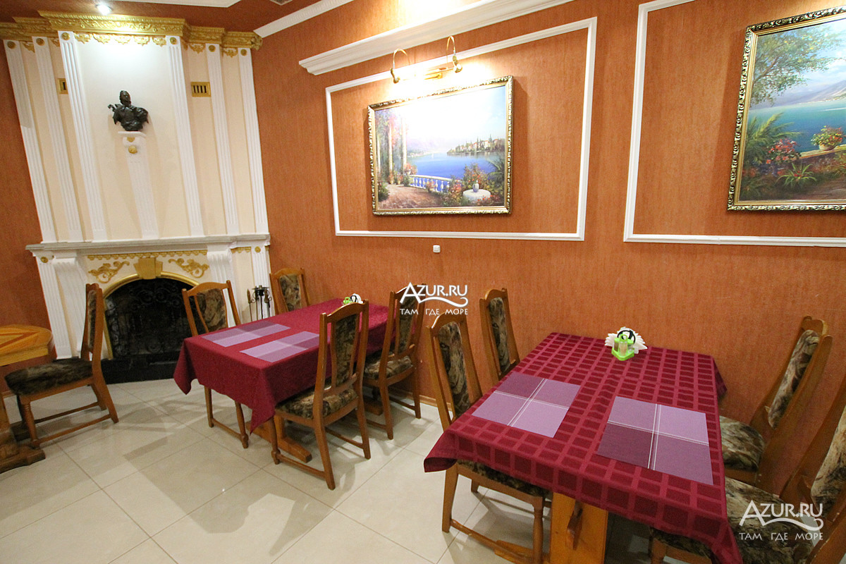 Кафе с классическим интерьером в центре Николаевки