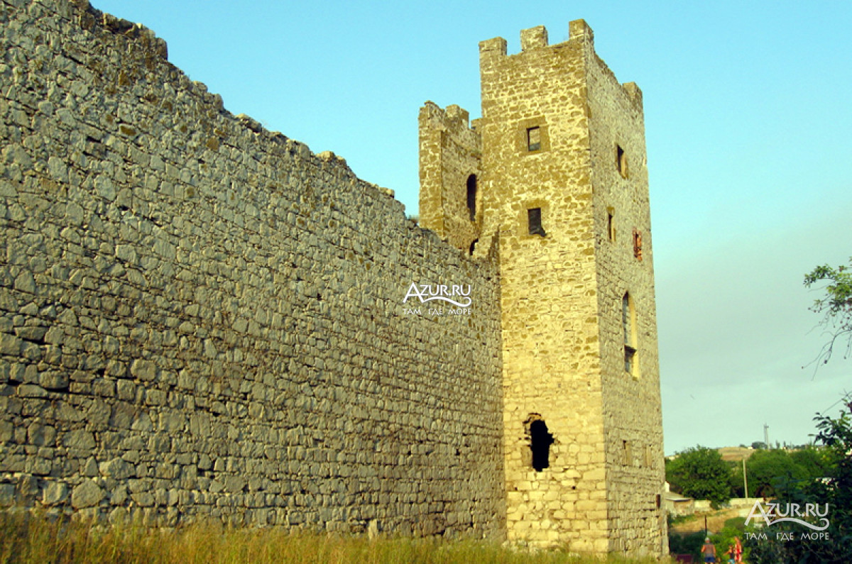 Средневековая крепость в Феодосии