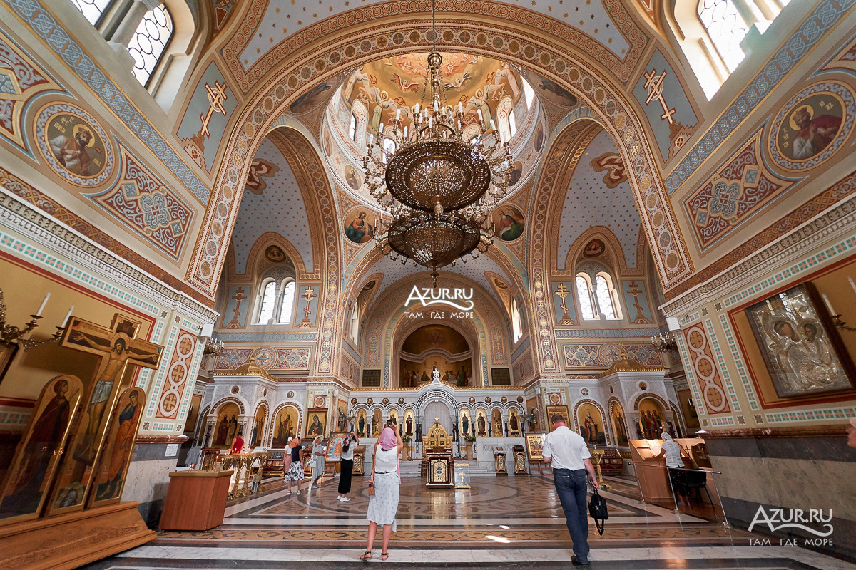 Владимирский собор изнутри