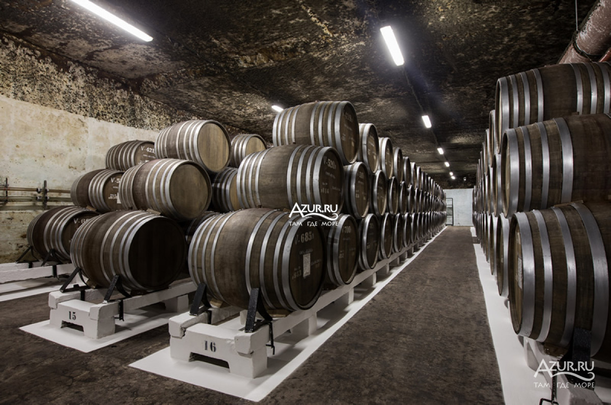 Выдержка вин в подземном хранилище Инкерман