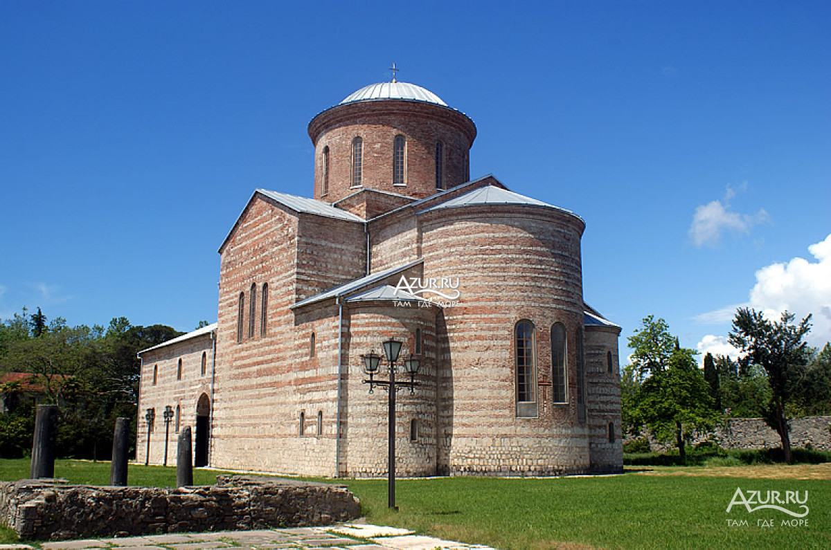 Собор в честь Апостола Андрея Первозванного, Пицунда, Абхазия