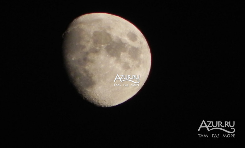 Фотография Луна в Вишневке в районе Вишнёвки,  10 августа 2011 года - #33513 