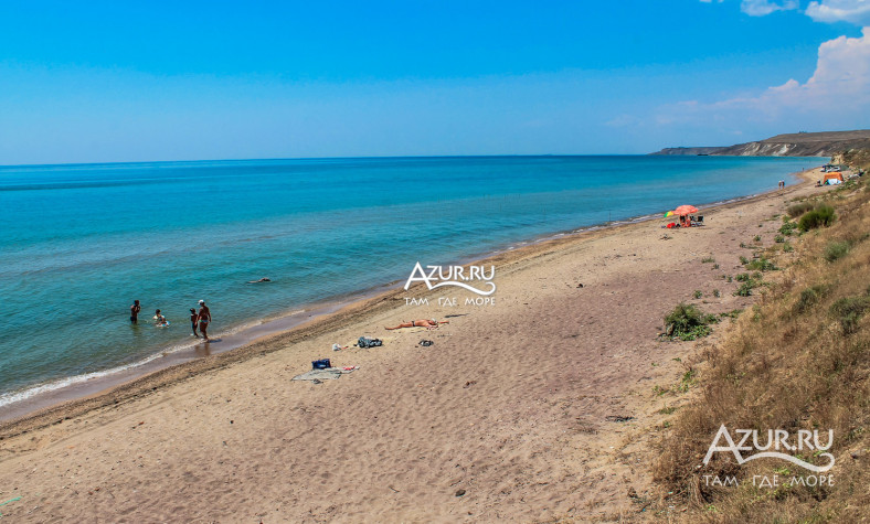 Фотография Просторный пляж КБ в Веселовке,  1 августа 2019 года - #154340 