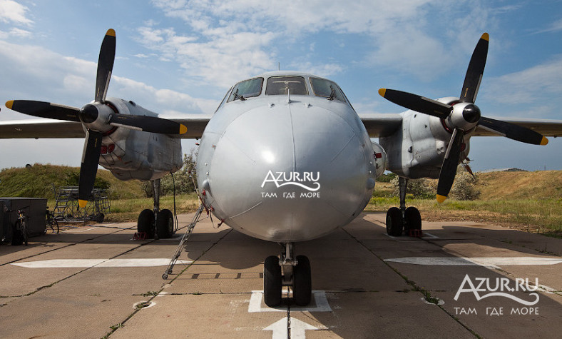 Фото Военно-транспортный самолёт АН-26 в Севастополь