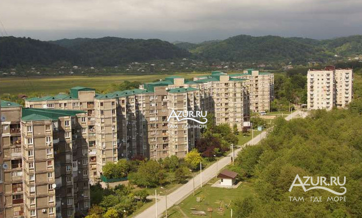 Фотография Вид на жилой район многоэтажек в Пицунде,  16 мая 2015 года - #93195 