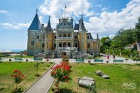 Экскурсия в Массандровский дворец Экскурсия в Массандровский дворец