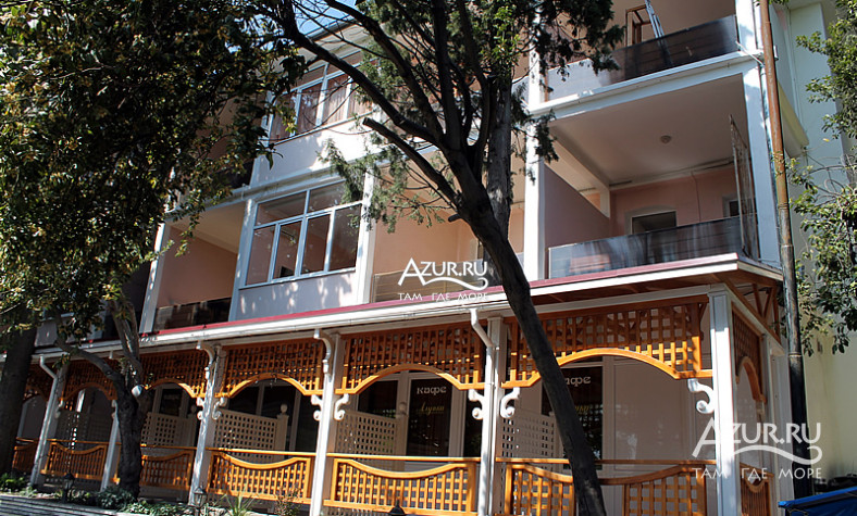 Отель "Алупка" Отель "Алупка"