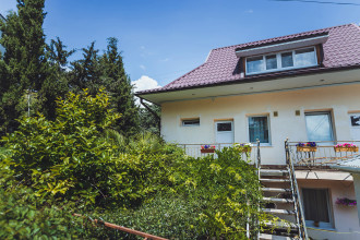 Дом "Восточный Уголок"