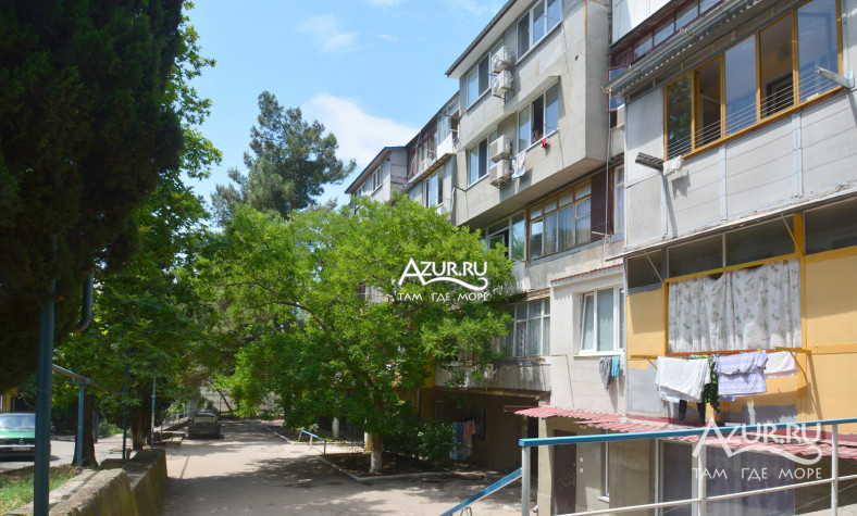Партенит, ш.Фрунзенское 7 Партенит, ш.Фрунзенское 7