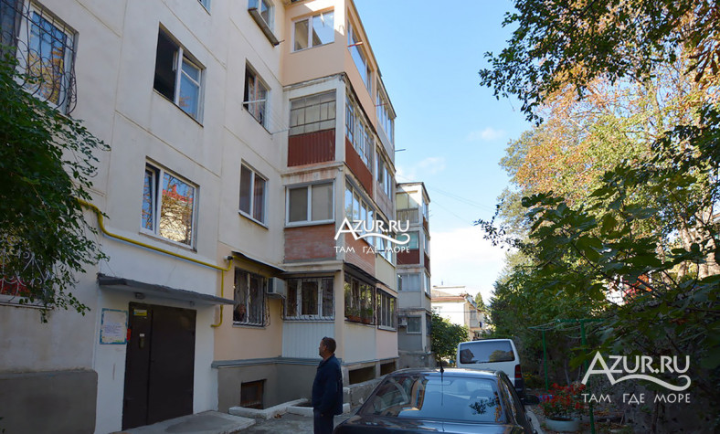 Алушта, ул. 50 лет Октября, 6 Алушта, ул. 50 лет Октября, 6