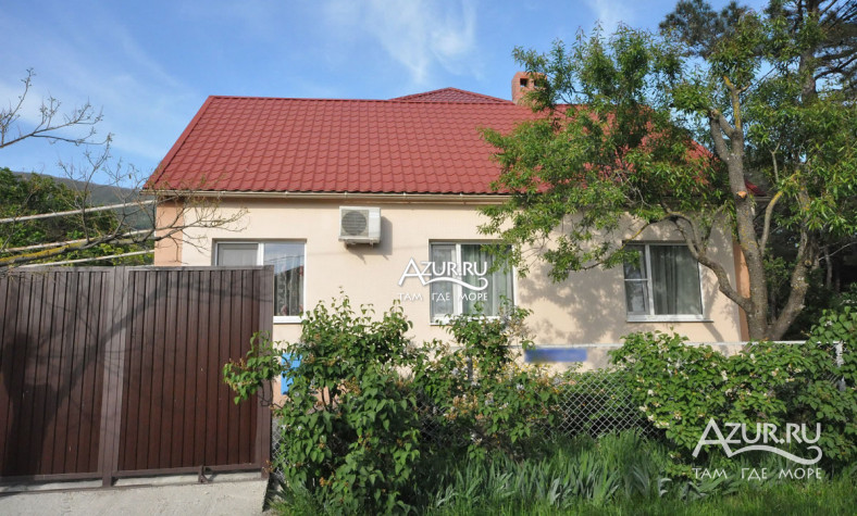 Геленджик, ул. Добролюбова, 2 Геленджик, ул. Добролюбова, 2
