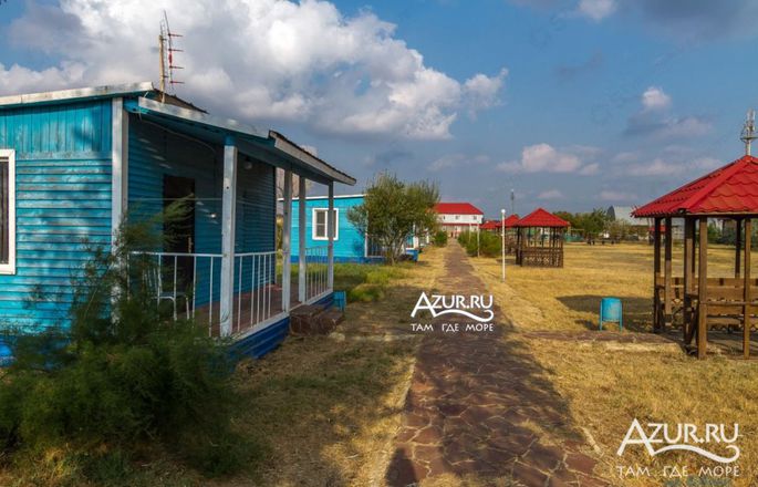 Отдельно стоящие домики бунгало Отдельно стоящие домики бунгало