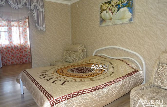 Двухкомнатный номер с удобствами Двухкомнатный номер с удобствами